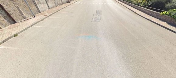 144m² Commercial property in Paolisi, Italy No. 341070 4