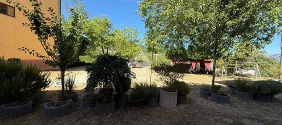 Casa de 8 divisões em Scheggia e Pascelupo, Italy N.º 258062 24