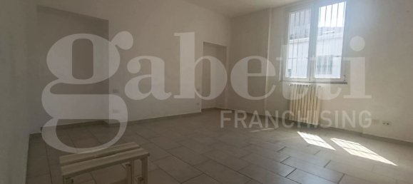 2 Schlafzimmer Wohnung in Milan, Italy, Nr. 277733 11