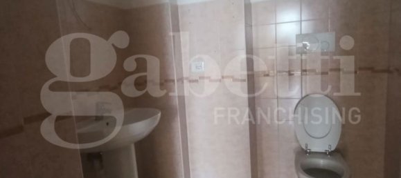 2 Schlafzimmer Wohnung in Milan, Italy, Nr. 277733 23