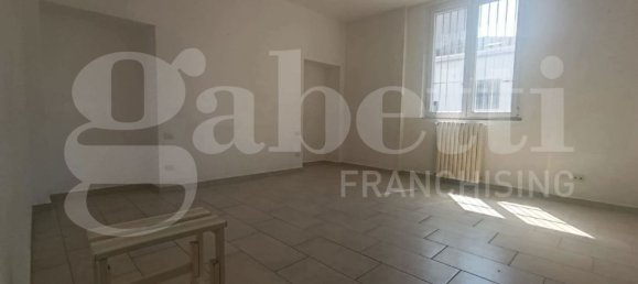2 Schlafzimmer Wohnung in Milan, Italy, Nr. 277733 4
