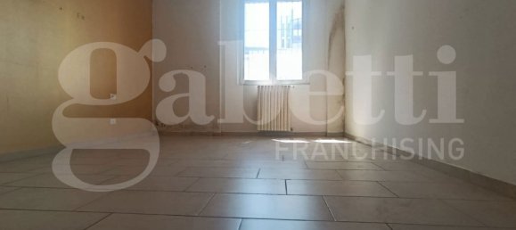 2 Schlafzimmer Wohnung in Milan, Italy, Nr. 277733 17