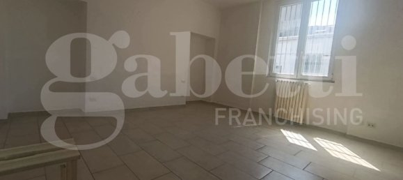 2 Schlafzimmer Wohnung in Milan, Italy, Nr. 277733 10