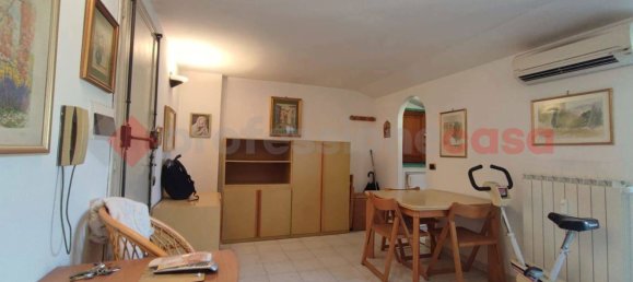 1 bedroom Apartment in Rome, Italy No. 347021 10