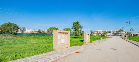 Земельный участок 200м² в Лагуш, Португалия № 115642 2