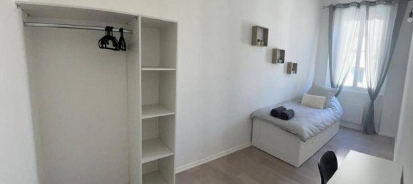 2 bedrooms Duplex in Avignon, France No. 360921 3