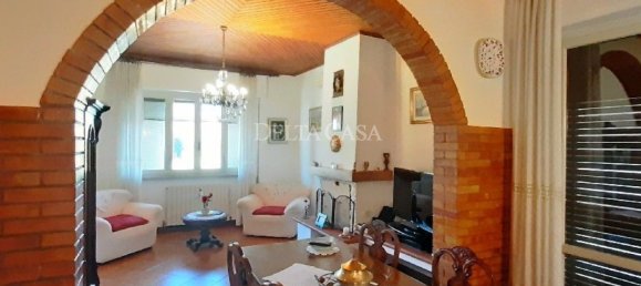 3 Schlafzimmer Villa in Camaiore, Italy, Nr. 40670 11