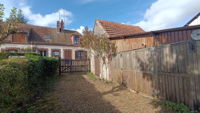 2 bedrooms House in La Ferte-Vidame, France No. 43968