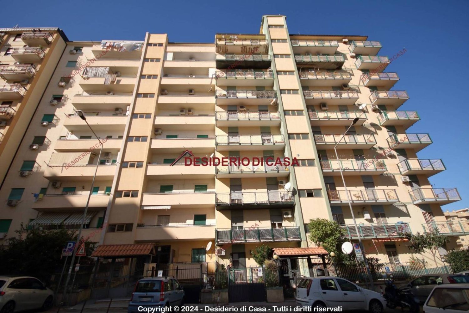 Квартира с 2 спальнями в Палермо, Италия № 125032