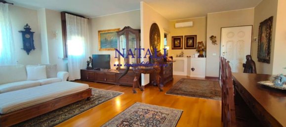 3 Schlafzimmer Penthouse in Legnano, Italy, Nr. 303037 5