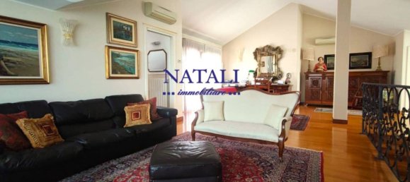 3 Schlafzimmer Penthouse in Legnano, Italy, Nr. 303037 8