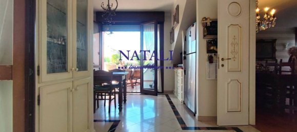 3 Schlafzimmer Penthouse in Legnano, Italy, Nr. 303037 9