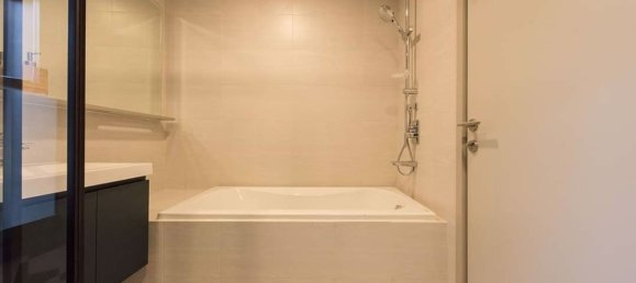 Condominio de 2 dormitorios en The Base Sukhumvit 50 Railay Beach, Thailand No. 32507 8