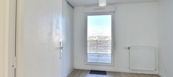 3 Schlafzimmer Wohnung in Colombes, France, Nr. 162805 9