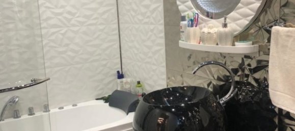 Apartamento de 3 dormitorios en Baku, Azerbaijan No. 2242 4