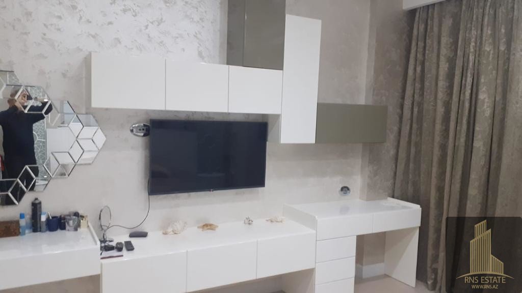 Apartamento de 3 dormitorios en Baku, Azerbaijan No. 2242