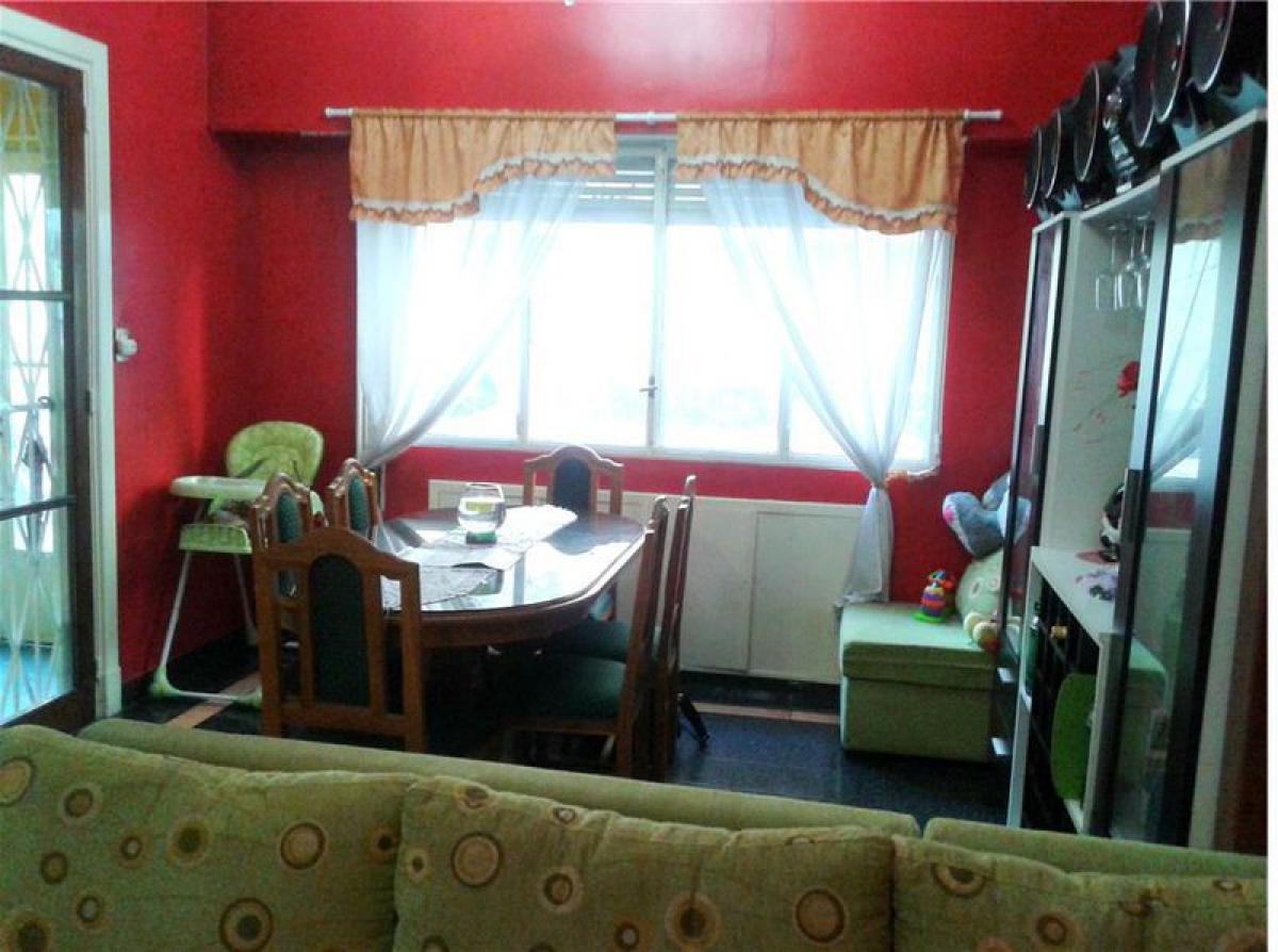 3 bedrooms House in Buenos Aires, Argentina No. 102232