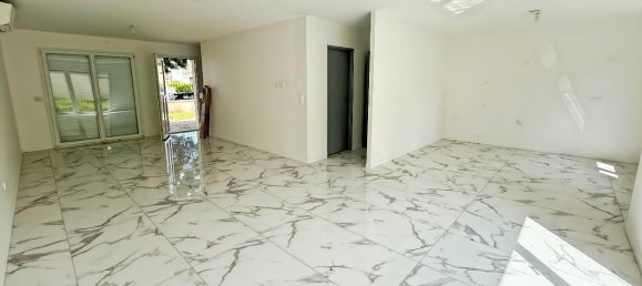 5 bedrooms House in Lagny-sur-Marne, France No. 281527 3