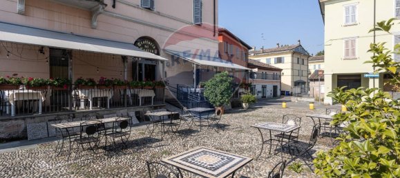 6 rooms Commercial property in Fontanellato, Italy No. 311660 3