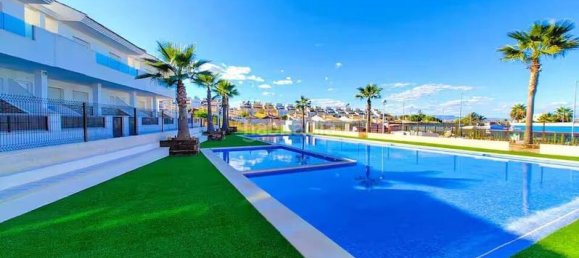 2 bedrooms Duplex in Torrevieja, Spain No. 83324 3