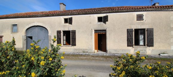 4 bedrooms House in Couture-d'Argenson, France No. 99409 2