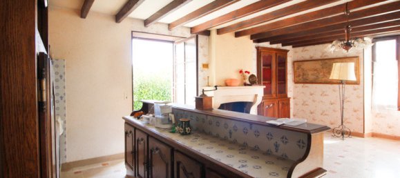 4 bedrooms House in Couture-d'Argenson, France No. 99409 4