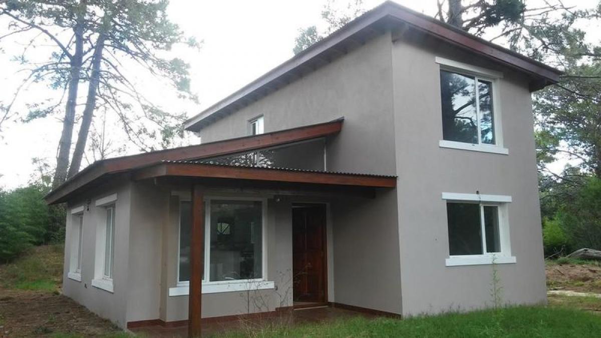 3 bedrooms House in Mar del Plata, Argentina No. 93289