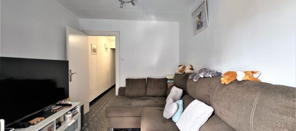 3 bedrooms Apartment in L'Hospitalet de Llobregat, Spain No. 182288 2