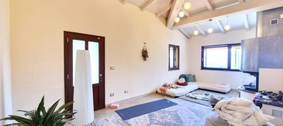 Villa de 4 habitaciónes en San Marcello Piteglio, Italy No. 38112 90