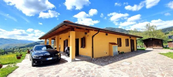 Villa de 4 habitaciónes en San Marcello Piteglio, Italy No. 38112 4