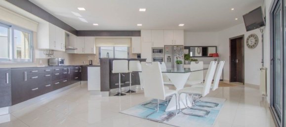 4 Schlafzimmer Haus in Atouguia da Baleia, Portugal, Nr. 144816 11