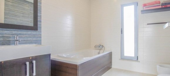 4 Schlafzimmer Haus in Atouguia da Baleia, Portugal, Nr. 144816 20