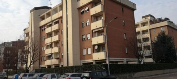 Apartamento de 3 divisões em Rho, Italy N.º 4986 2