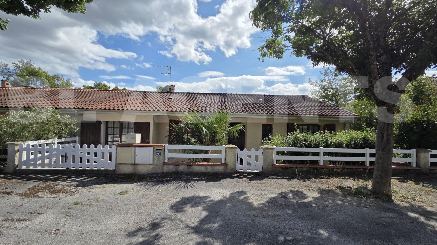 3 bedrooms House in Castres, France No. 287212