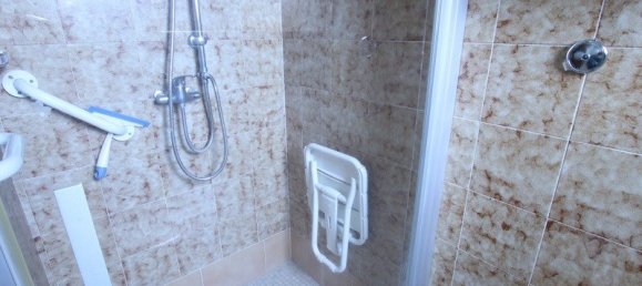 4 chambres Maison à Saint-Jean-de-la-Ruelle, France No. 53262 11