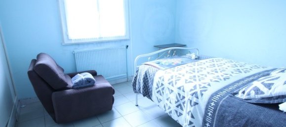 4 chambres Maison à Saint-Jean-de-la-Ruelle, France No. 53262 5