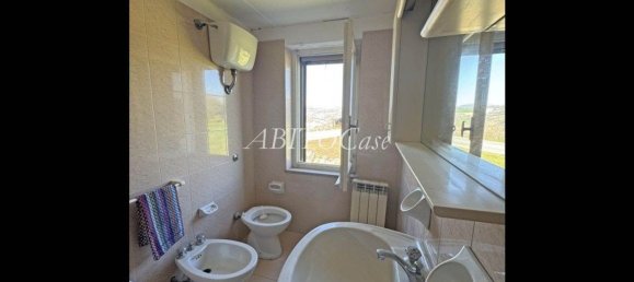 6-Zimmer Haus in Arcevia, Italy, Nr. 16200 36