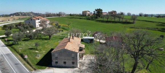 6-Zimmer Haus in Arcevia, Italy, Nr. 16200 11