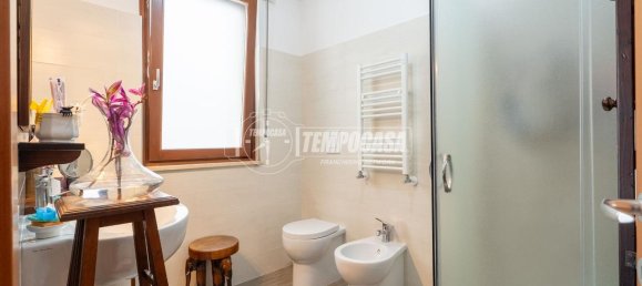 Квартира с 3 комнатами в Витербо, Италия № 40362 30