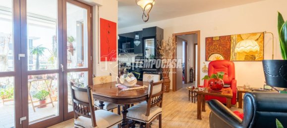 Квартира с 3 комнатами в Витербо, Италия № 40362 2