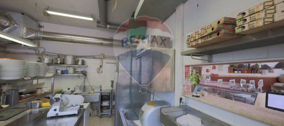 Коммерческая недвижимость с 6 комнатами в Рим, Италия № 266439 9