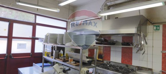 Коммерческая недвижимость с 6 комнатами в Рим, Италия № 266439 4