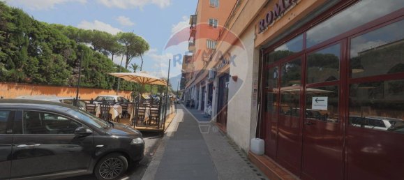 Коммерческая недвижимость с 6 комнатами в Рим, Италия № 266439 37