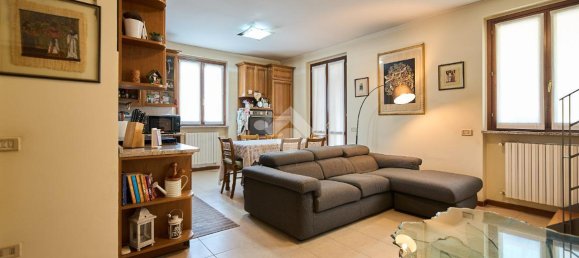 4 rooms Apartment in Spino d'Adda, Italy No. 15276 2