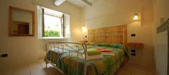 400m² Building in Spoleto, Italy No. 67962 23