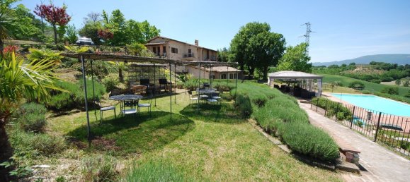 400m² Building in Spoleto, Italy No. 67962 12