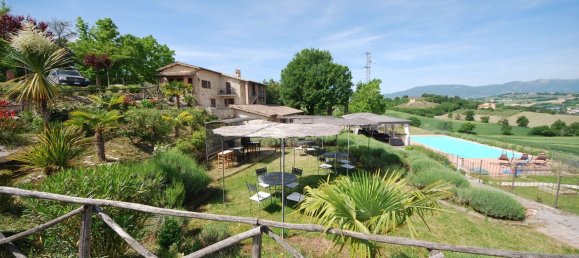 400m² Building in Spoleto, Italy No. 67962 11