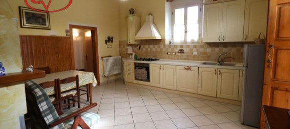 Casa de 10 habitaciónes en Castelfranco Piandiscò, Italy No. 228235 37