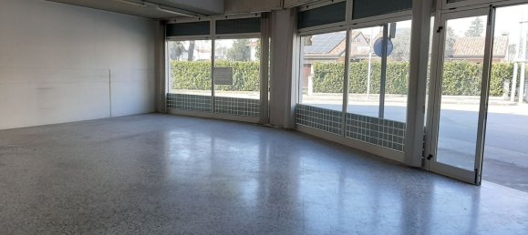 118m² Commercial property in San Donà di Piave, Italy No. 91414 8