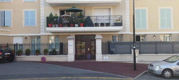 Studio in Buc, France No. 326541 5